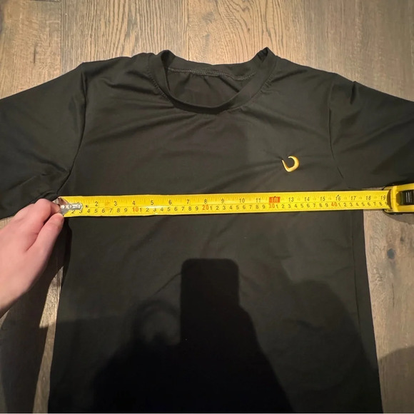 Sailor Moon Crescent Moon Embroidery Kawaii Anime Tee T-Shirt Like New Black - Picture 4 of 6